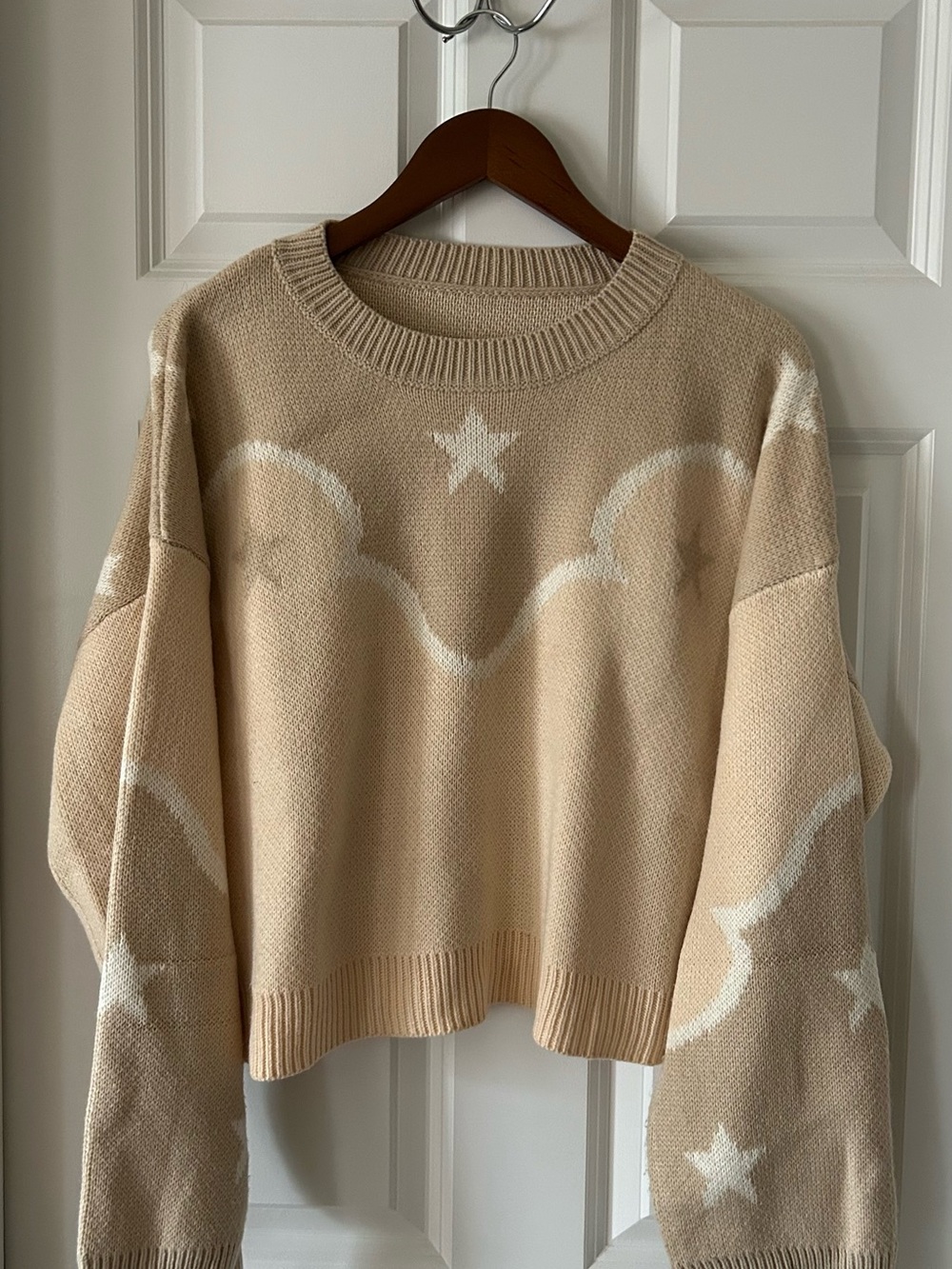 SHEIN Beige Crewneck Sweater with White Star Motif